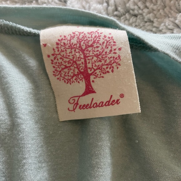 Light green tunic with pocket. Medium. - Picture 3 of 3